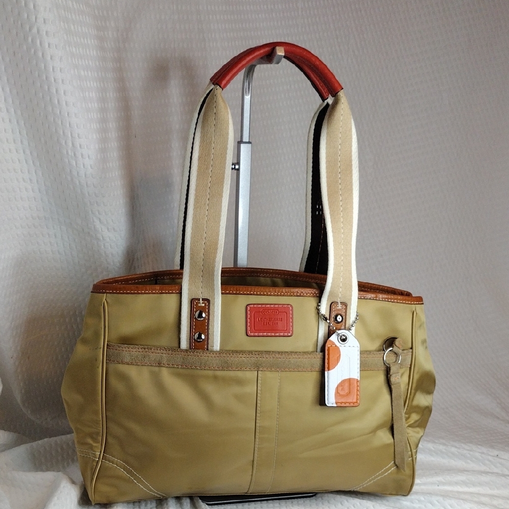Coach Hamptons Weekend Nylon Tote Tan and Orange Leatherware With Tag 10663